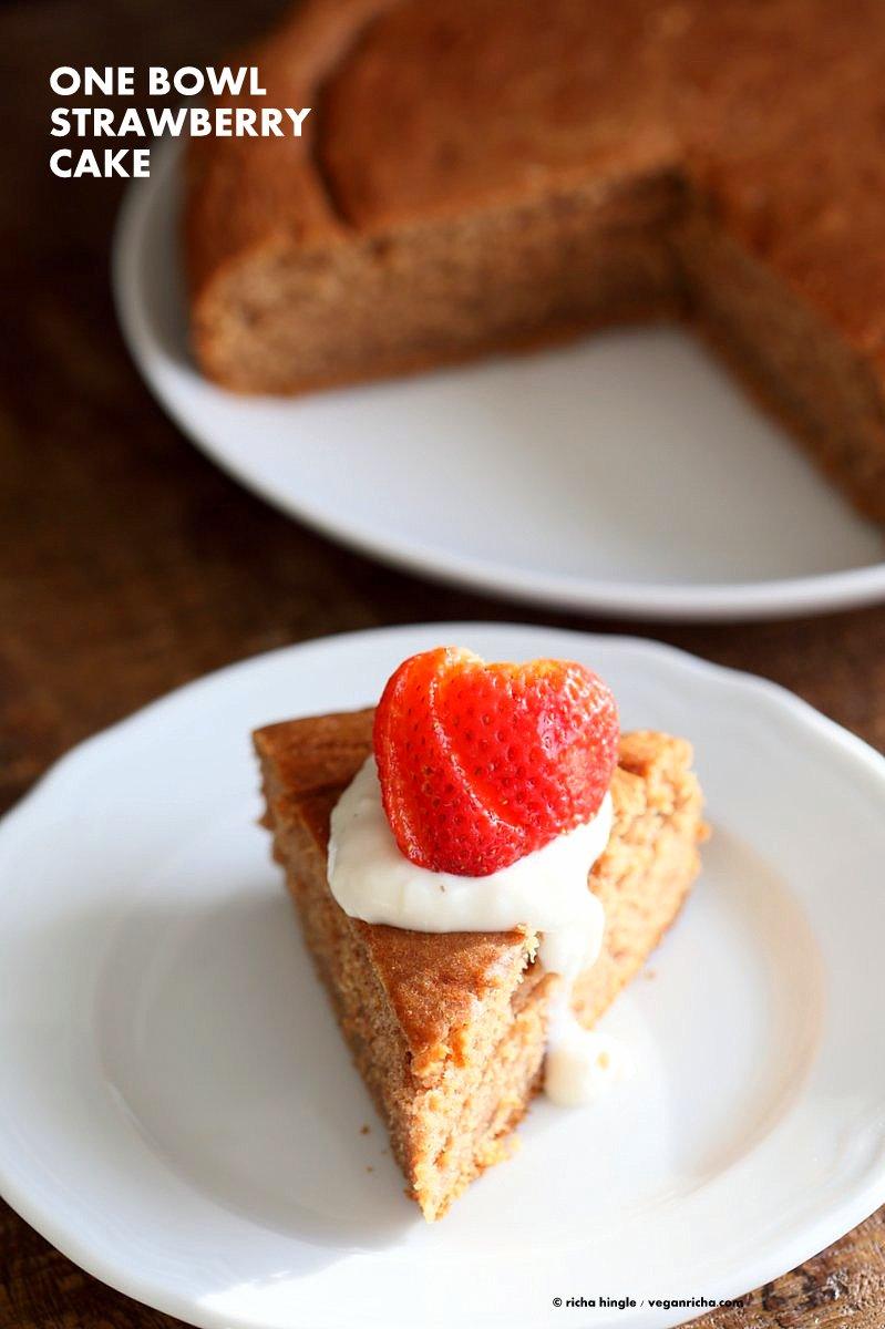 1 Bowl Strawberry Cake