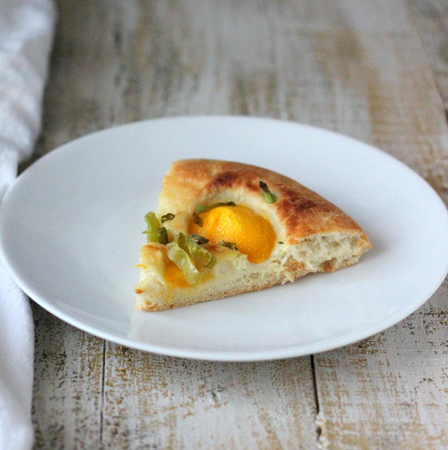 Pitzn: Mango Hatch Chile Pizza