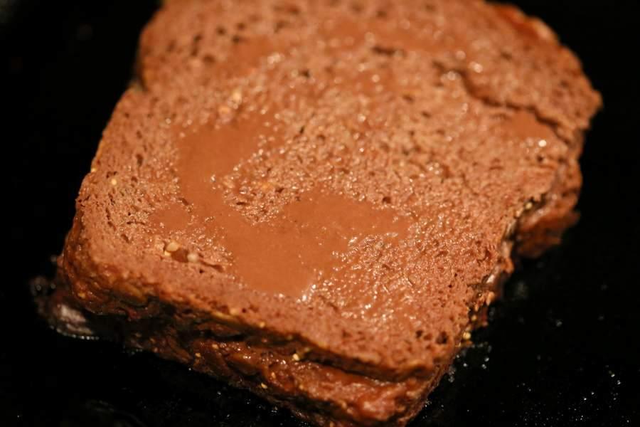 PB Date Caramel Brownie French Toast | Pitzn