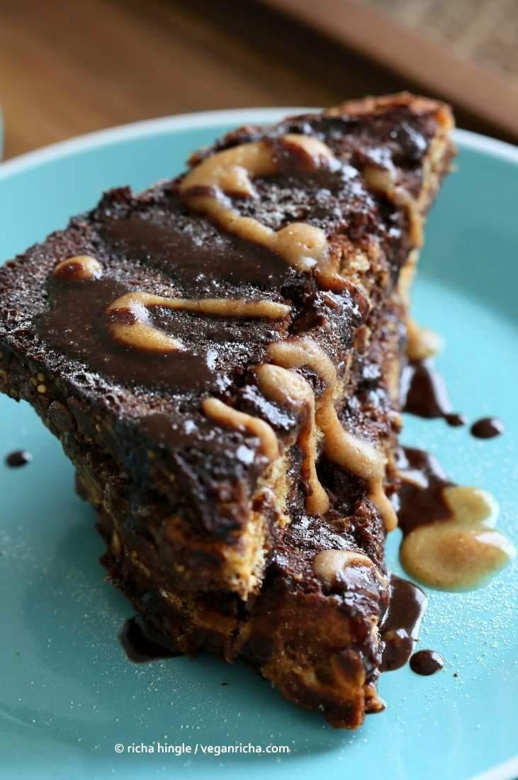 PB Date Caramel Brownie French Toast | Pitzn