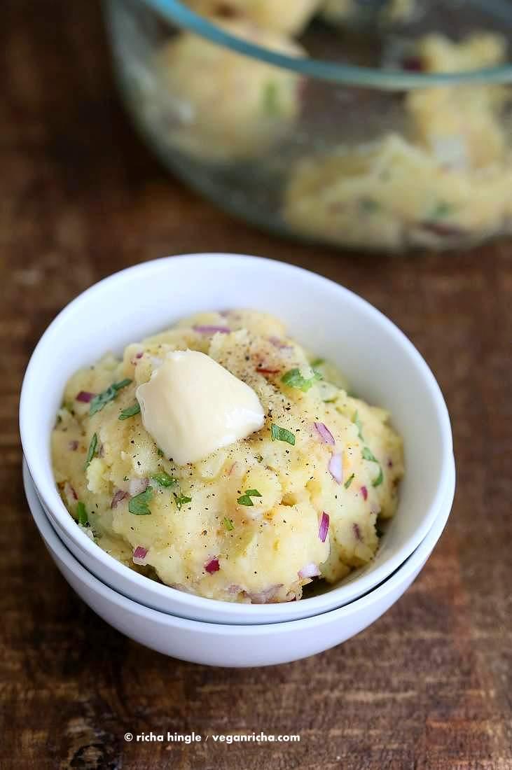 Aloo Bharta - Indian Mashed Potatoes | Pitzn