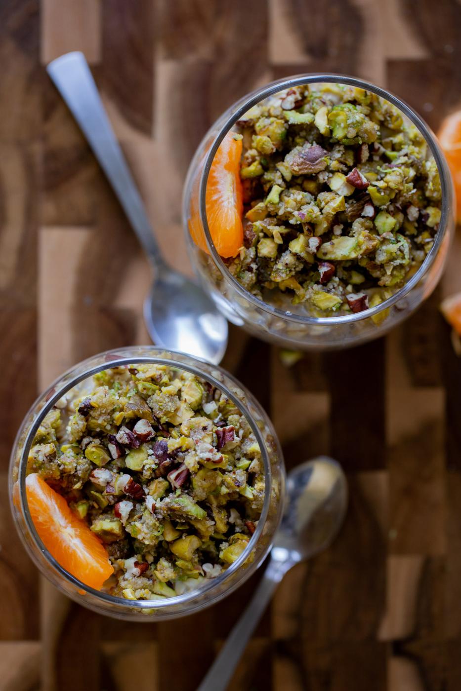 overhead photo of baklava overnight oats, so you can see the topping texture