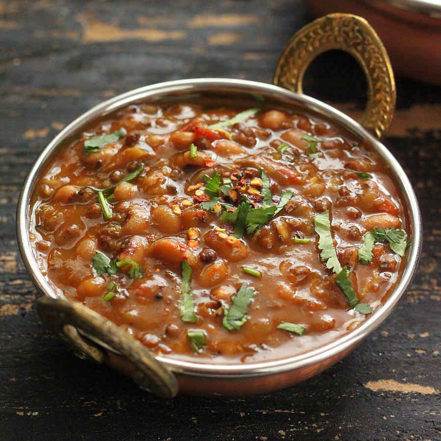 Black Eyed Pea and Mung Bean Stew