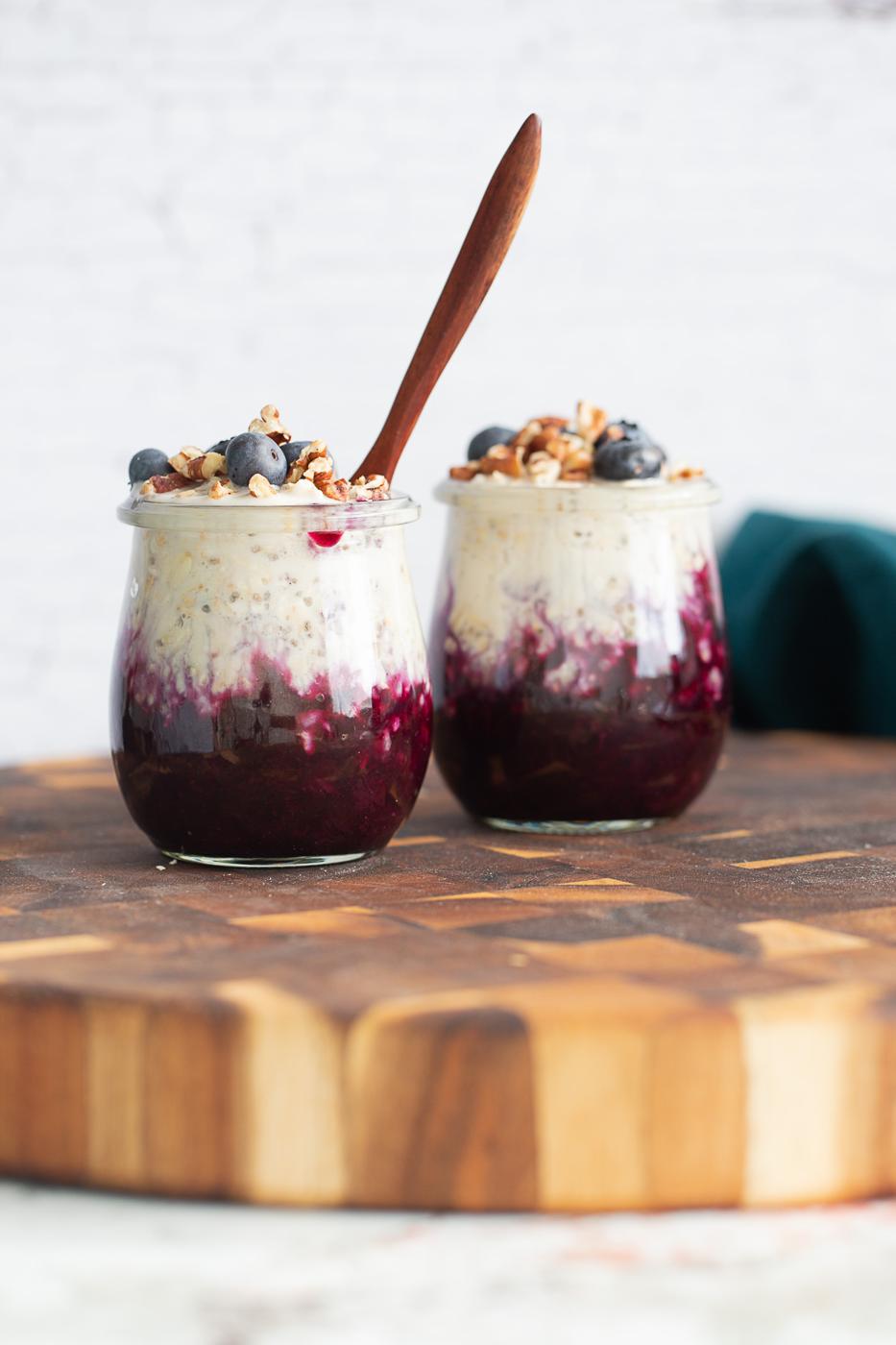 Blueberry Muffin Overnight Oats (vegan)