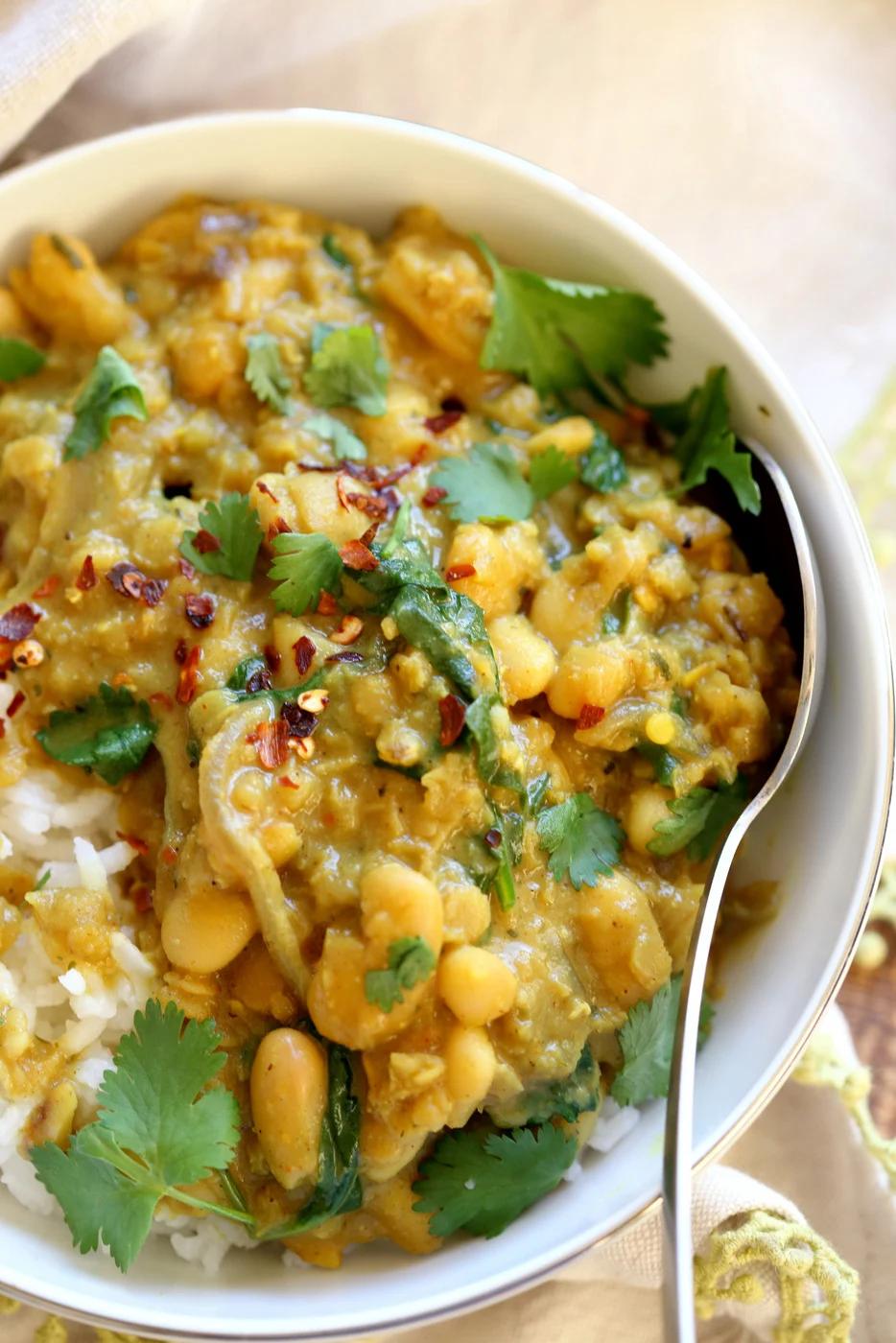 Cannellini and Lentil Jamaican Curry. 1 Pot 30 Minutes. Easy Coconut Curry with Jamaican Curry spices and beans and red lentils. #Vegan #Glutenfree #Soyfree #Nutfree #Recipe #veganricha | VeganRicha.com