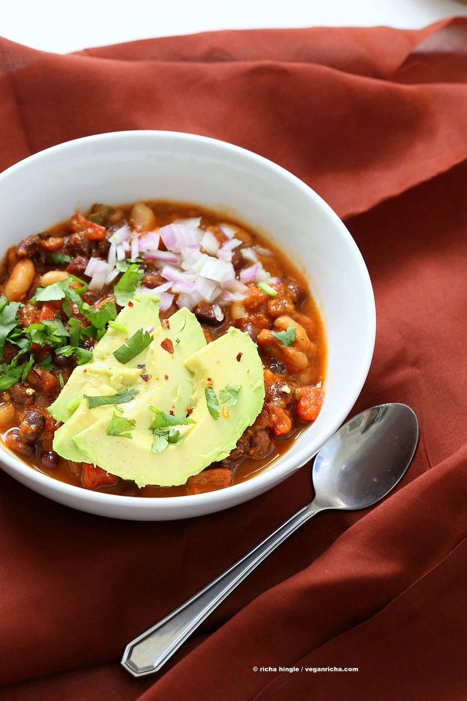 White and Black Bean Chili Recipe. Make this Hot bowl of Chili with Black Beans and White Cannellini or Northern Beans, peppers, veggies for Fall. 1 Pot, ready in 30 minutes. Vegan Gluten-free Soy-free Recipe. | VeganRicha.com
