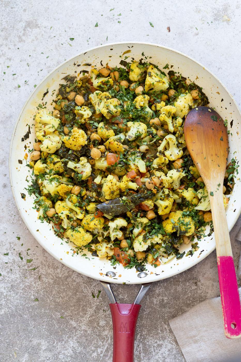 Cauliflower Spinach and Chickpeas with Mustard Seed Curry Leaf Sauce
