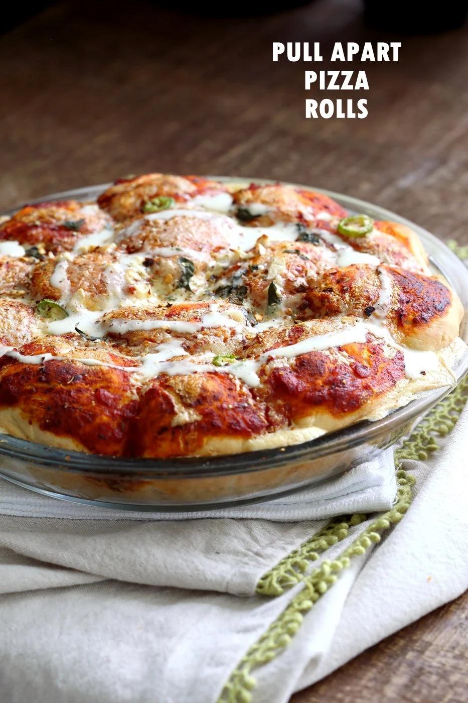 Cheesy Pull Apart Pizza Bread. Pizza Monkey bread. Add roasted veggies, olives, mushrooms to make into a pizza bake. Vegan Soy-free Recipe. | VeganRicha.com