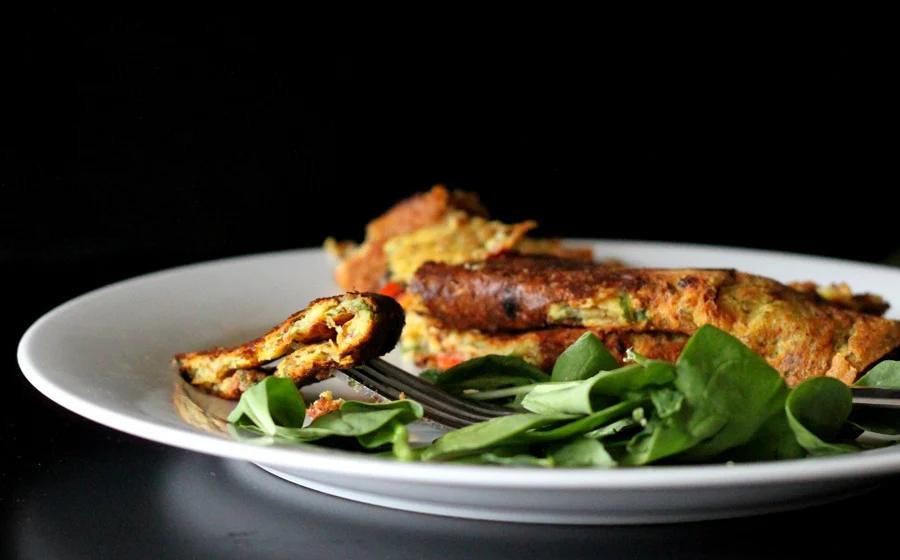 Chickpea flour Omelette with spinach, onion, tomato, bell peppers. Vegan Glutenfree Soyfree nutfree recipe