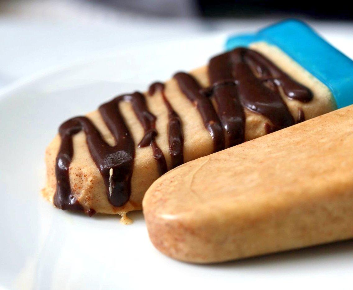 These 5 Ingredient Chocolate Peanut Butter Ice Cream Popsicles are like Peanut Butter Cup pops. Creamy Nut butter ice cream drizzled with melted chocolate. Vegan Gluten-free Recipe | VeganRicha.com