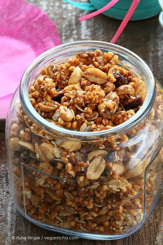 Orange Sriracha Pranut Quinoa Granola | Pitzn