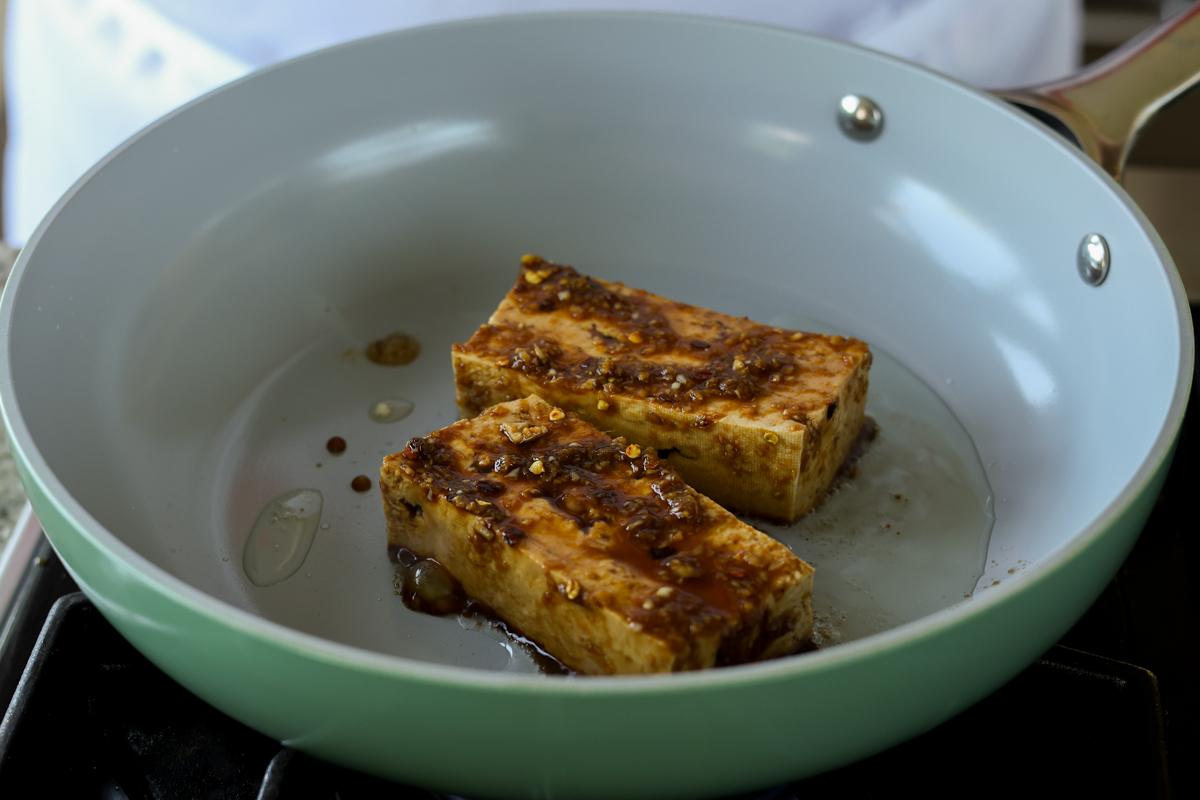 teriyaki tofu in the pan
