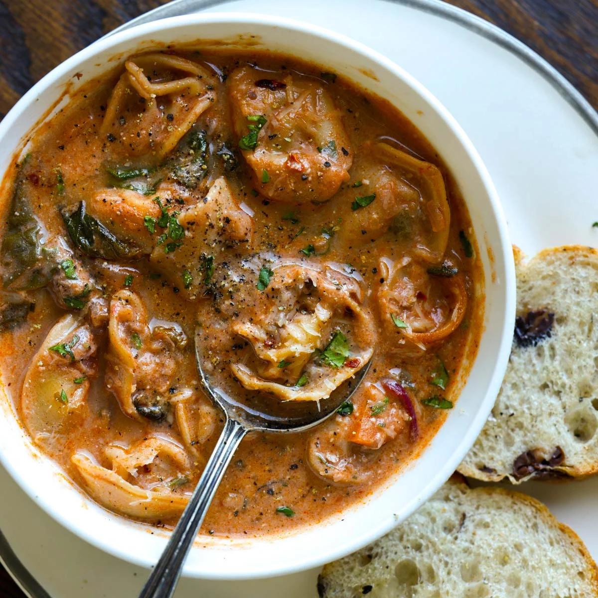 Creamy Tortellini Soup (30 Minutes!)
