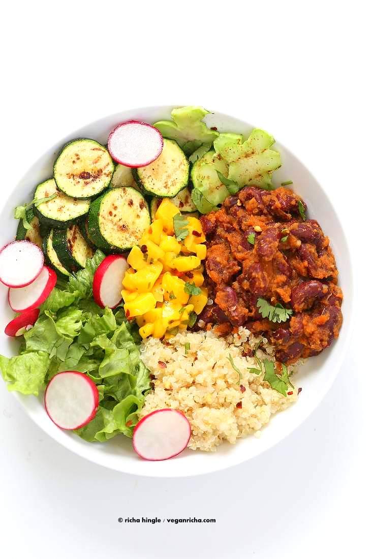 Curried Kidney Beans, Quinoa, Roasted Zucchini, Mango Salsa Bowl | Pitzn