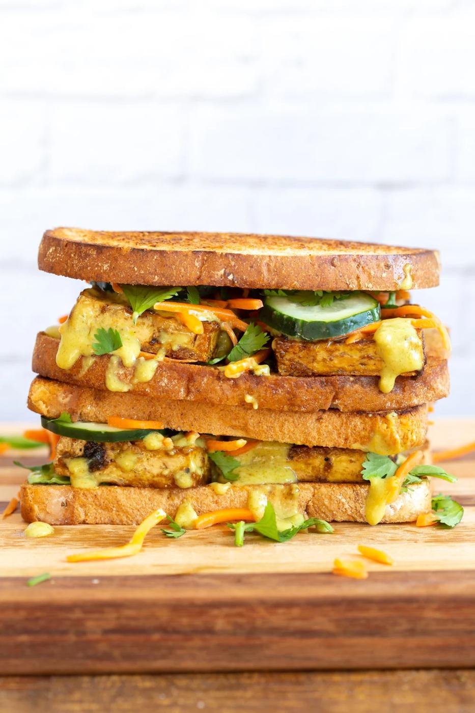 This Curried Tofu Banh Mi is Delicious, refreshing and comes together within 30 mins. Easy Vegan Banh Mi Sandwich with coconut curry sauce! #Vegan #VeganRicha #TofuBanhMi #VeganBanhMi #Nutfree #Recipe Can be glutenfree