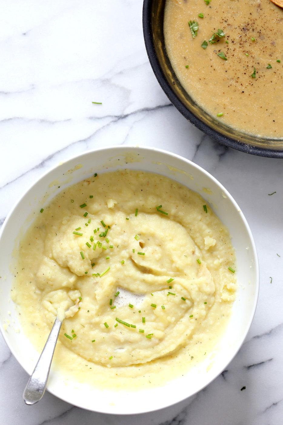 Fluffy Mashed Potatoes with Vegan Gravy - 1 Pot - Mushroom Free. Can be Nut-free, soy-free. Serve over mashed potatoes, biscuits, thanksgiving loaf and more. #Vegan #Recipe #veganricha | VeganRicha.com