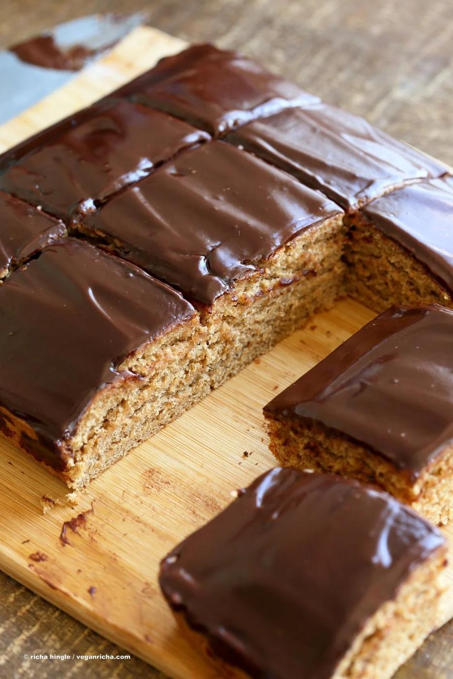 easy vegan Peanut Butter Cake with Chocolate Peanut Butter Glaze