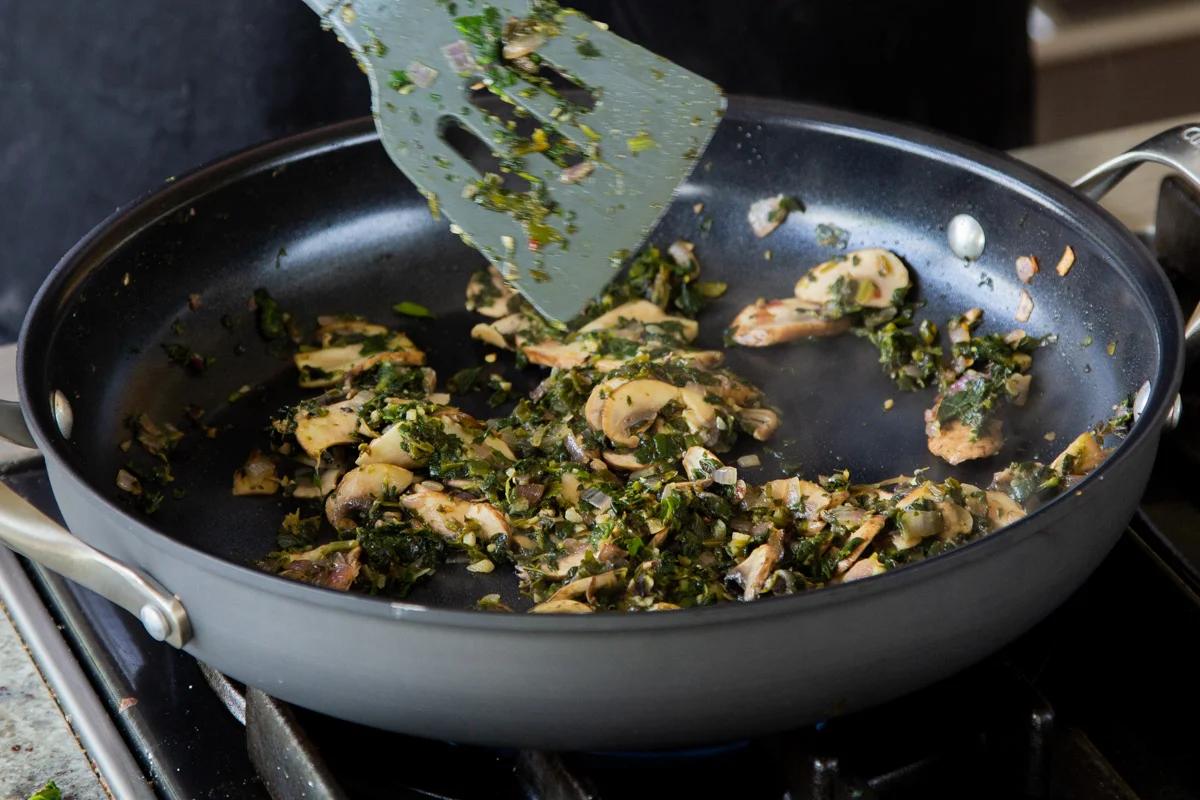mushrooms and spinach after cooking