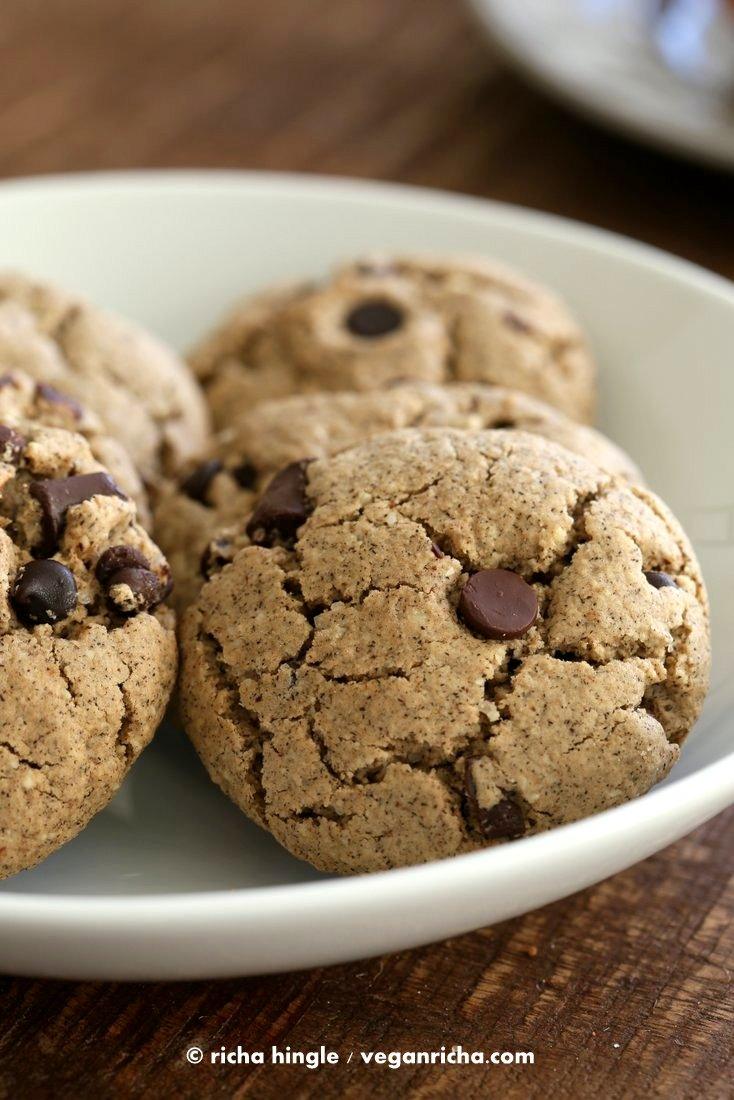 Gluten free Vegan Chocolate Chip Cookies | Pitzn