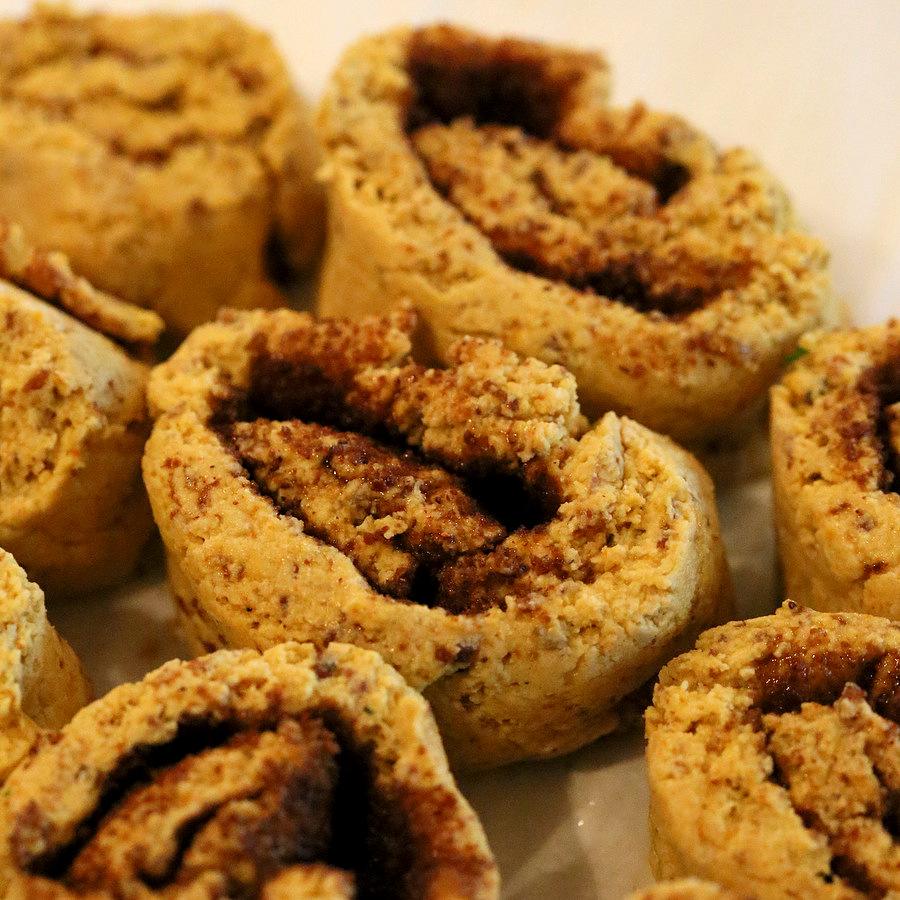 Gluten-free Pumpkin Cinnamon Rolls | Pitzn