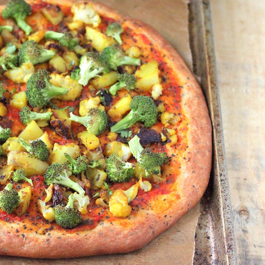 Gobi Aloo Broccoli Pizza – Spicy Cauliflower Potatoes on Wheat semolina crust. Vegan recipe