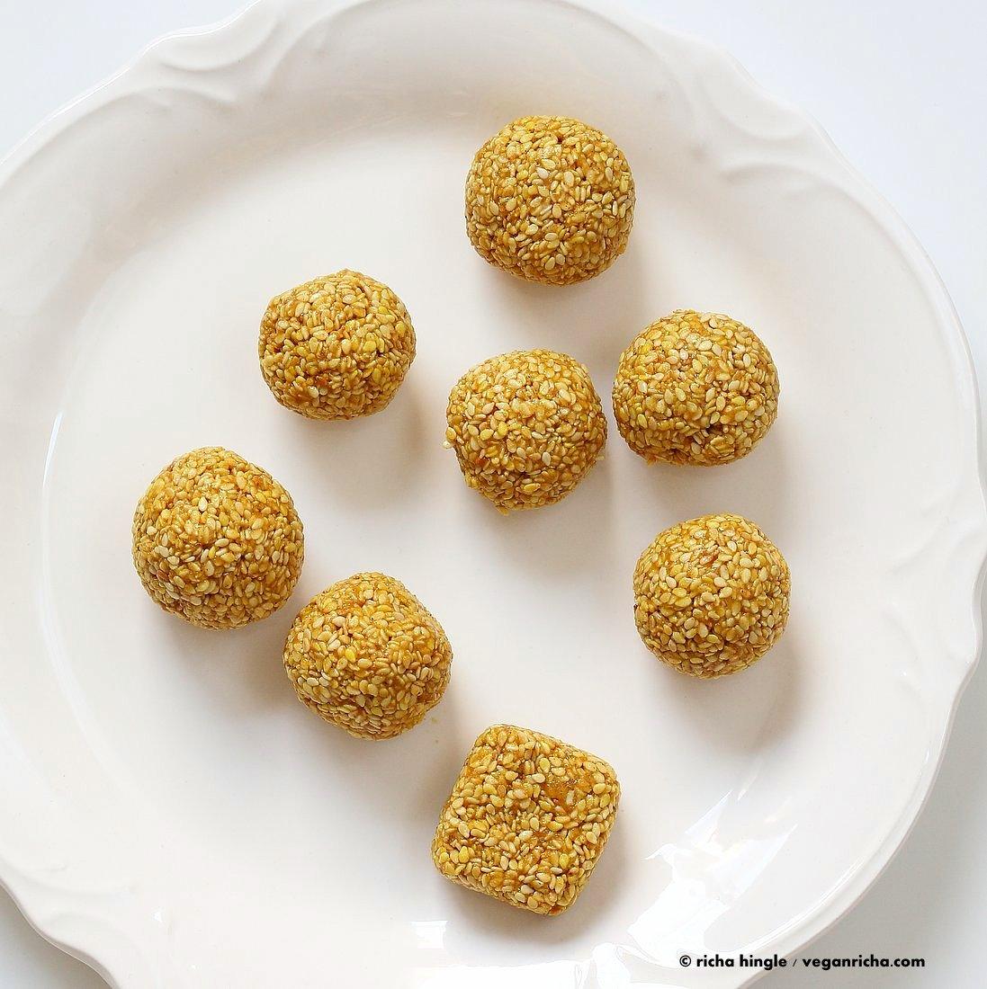 Golden Sesame Balls. Turmeric Toasted Sesame balls with Cinnamon and Cardamom. 5 Ingredient Sesame balls, or make them into bars or protein sesame bars. Vegan Gluten-free Nut-free Recipe | VeganRicha.com
