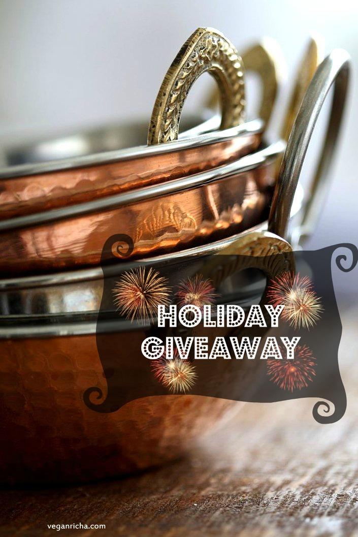 Holiday Giveaway!!