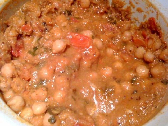 Kadhai Chole/Chana! (wok garbanzo beans:):))