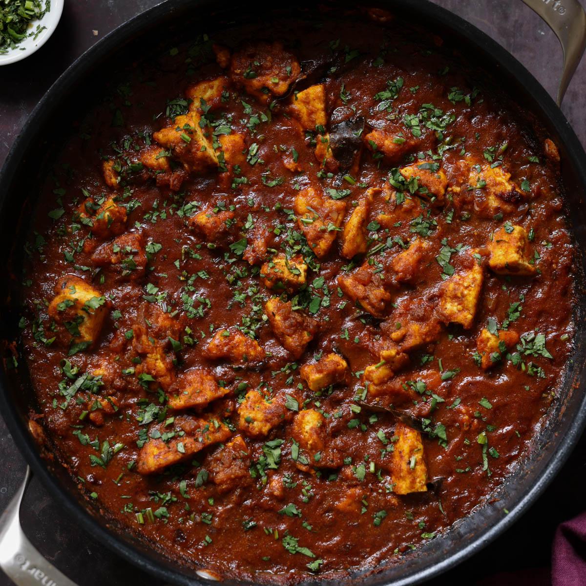 Malvani Chicken Curry (Western Indian Coconut, Kashmiri Chili, Onion Curry) gluten-free, vegan, nut-free