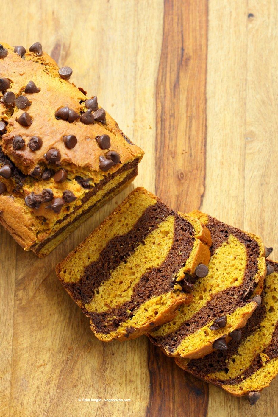 Easy Marbled Golden Pumpkin Chocolate Bread. Layers of Pumpkin Spice + Turmeric + Pumpkin puree, and Chocolate Cake. Vegan Soy-free Recipe | VeganRicha.com