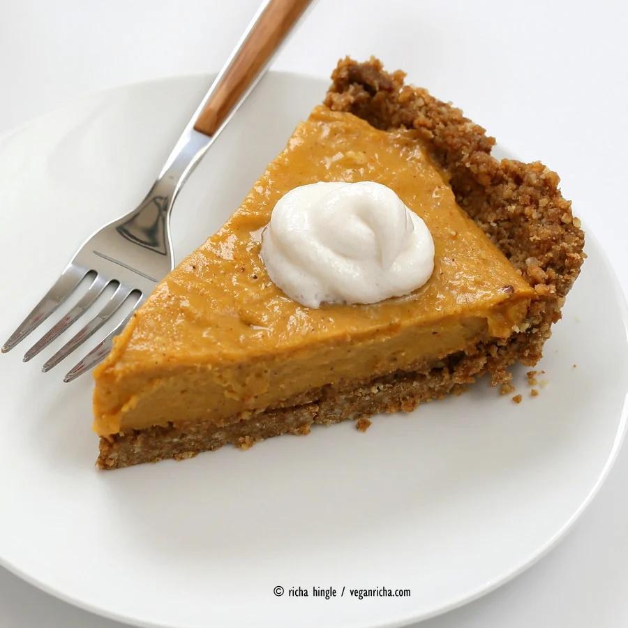 No Bake Vegan Pumpkin Pie | Pitzn