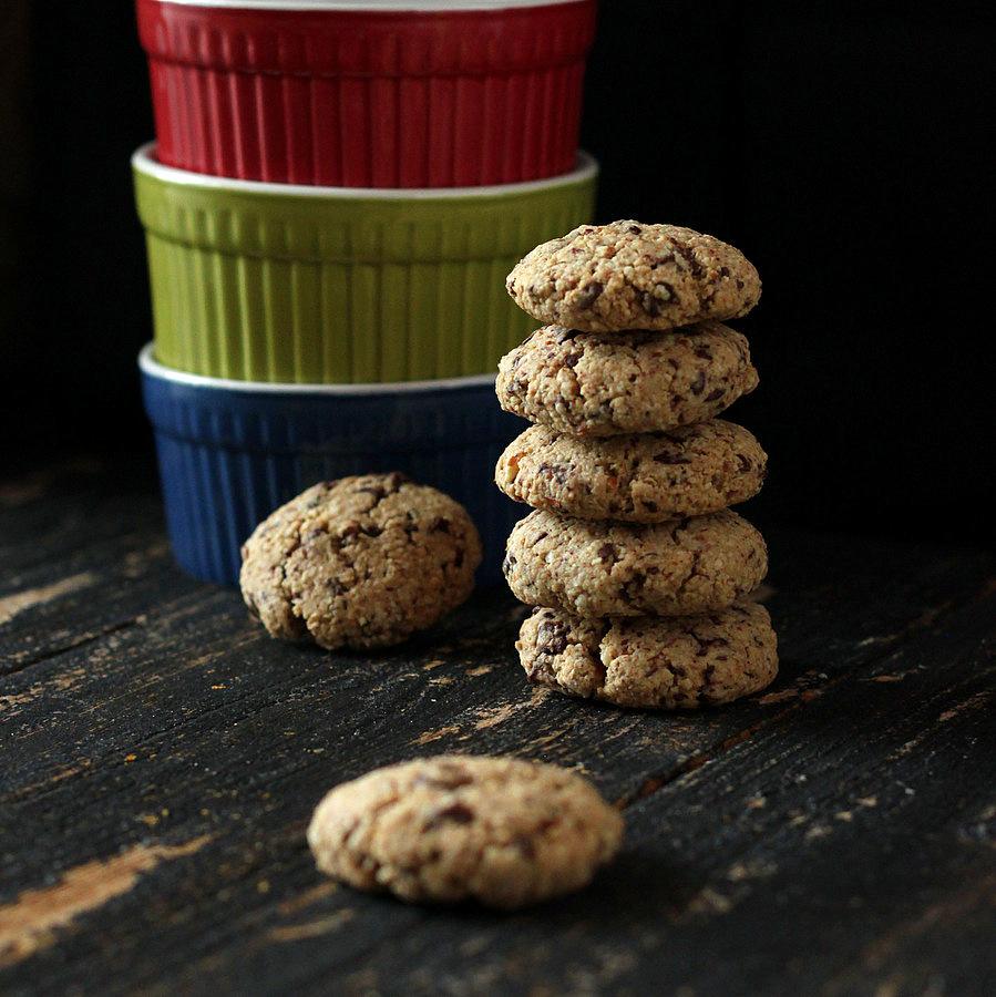Oat Almond Chocolate Chunk Cookies and Cookie Mix in a Jar. Glutenfree Oilfree Vegan recipe