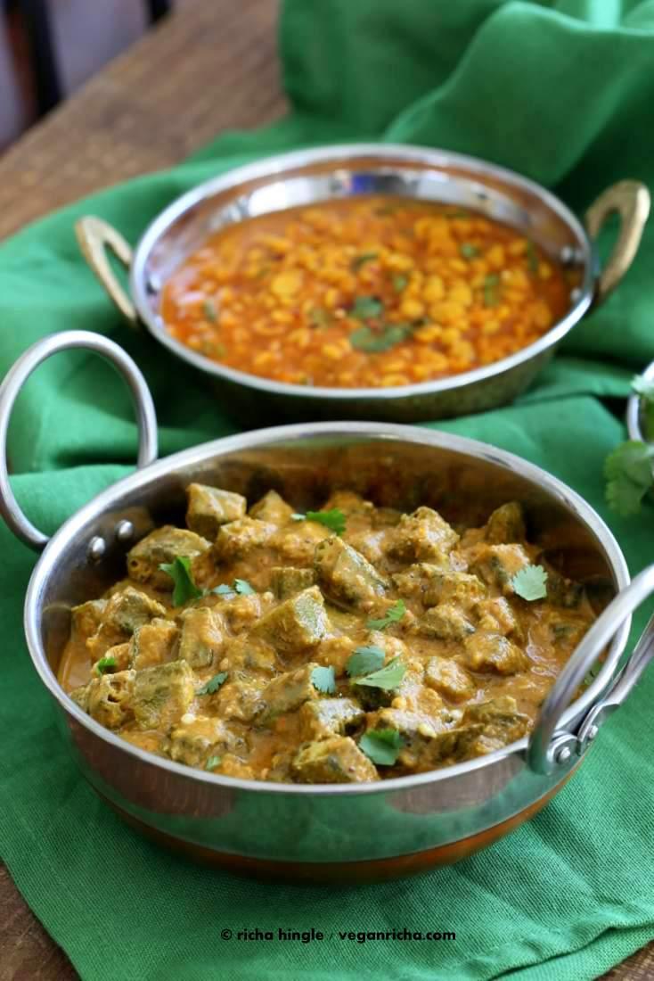Okra Kuzhambu - Okra in tamarind coconut sauce | Pitzn