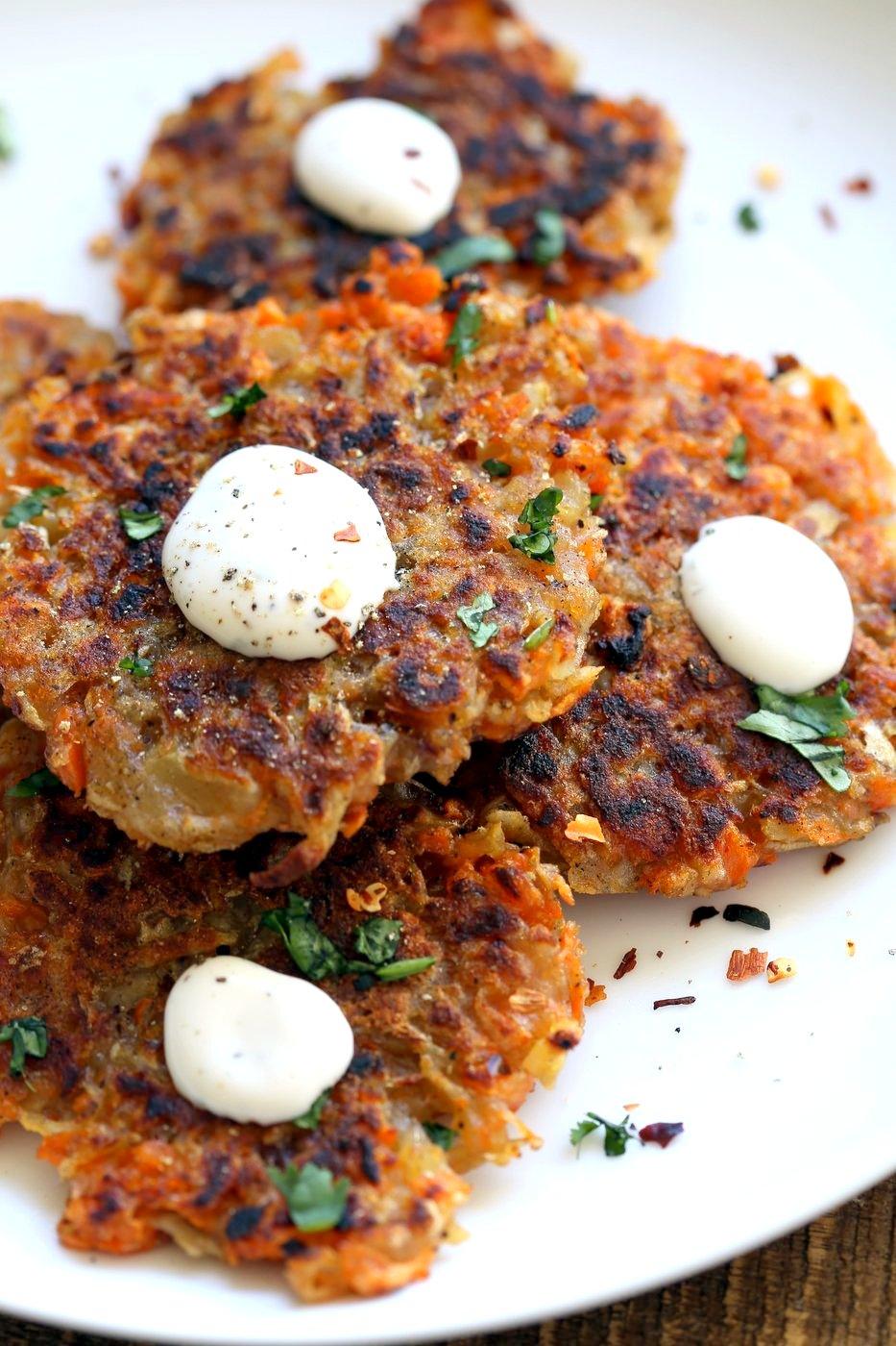 Easy Vegan Latkes. Potato & Sweet Potato Latkes. Panfried crispy latke fritters for Hanukkah. #Vegan #Glutenfree #soyfree #Nutfree #Recipe. #VeganRicha | VeganRicha.com
