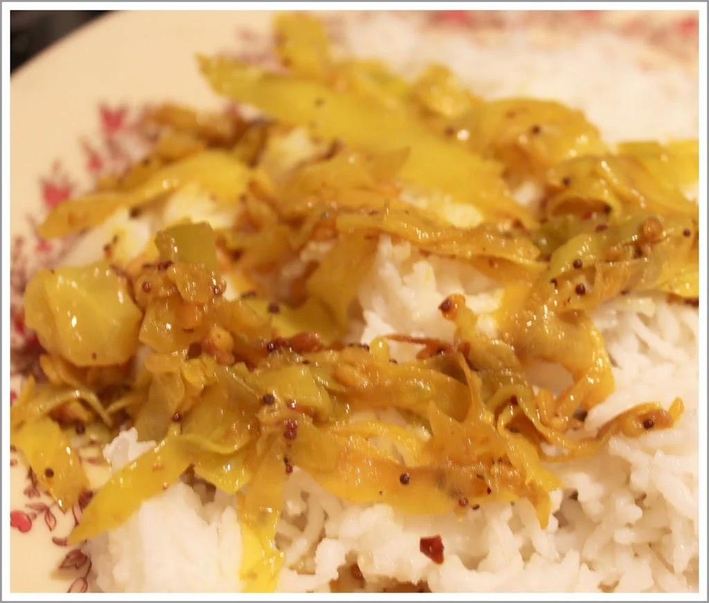 Quick Spiced Cabbage stir fry (Patta gobi ki Subzi)