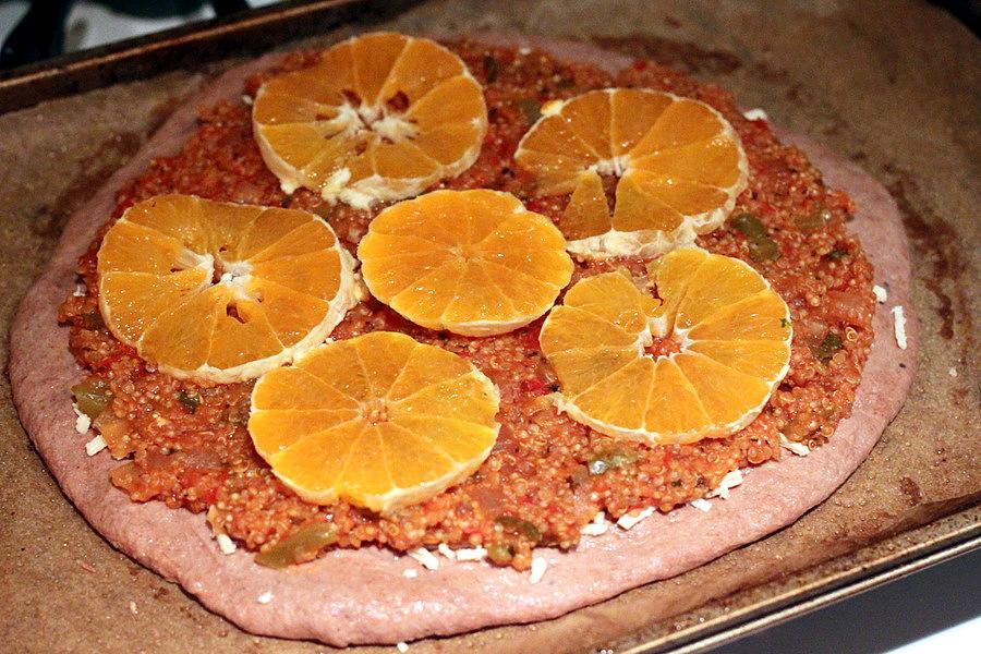 Quinoa Sloppy Joes Pizza with Rye Crust, Orange slices, Jalapeno Aioli |VeganRicha.com #vegan #pizza