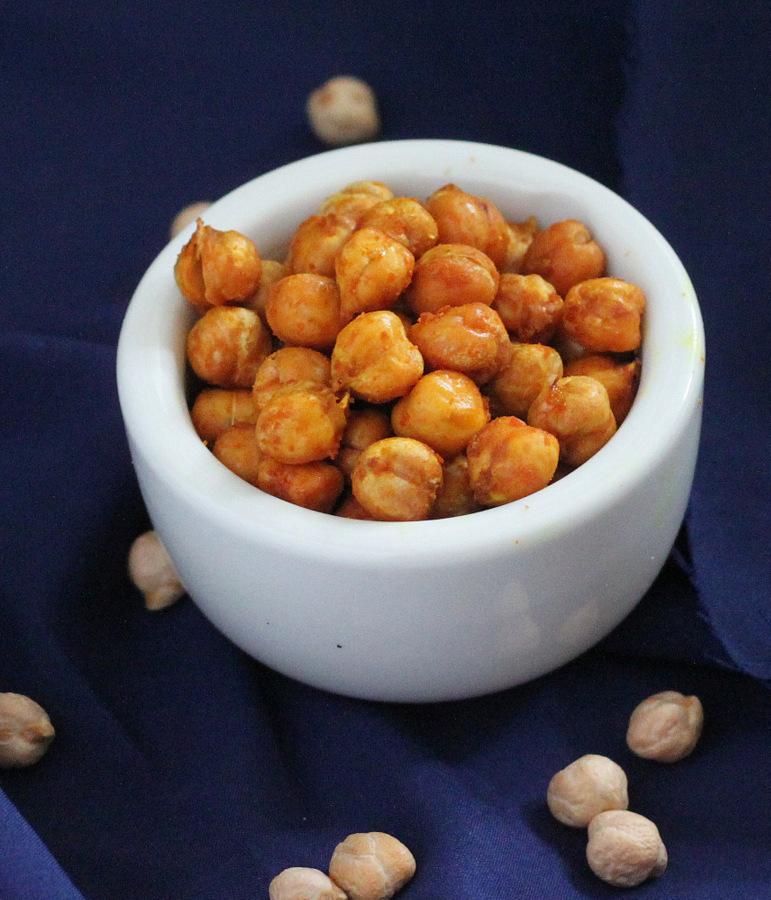 Roasted Sprouted Chickpeas with Turmeric and Chili. for Barbara. Vegan Glutenfree recipe
