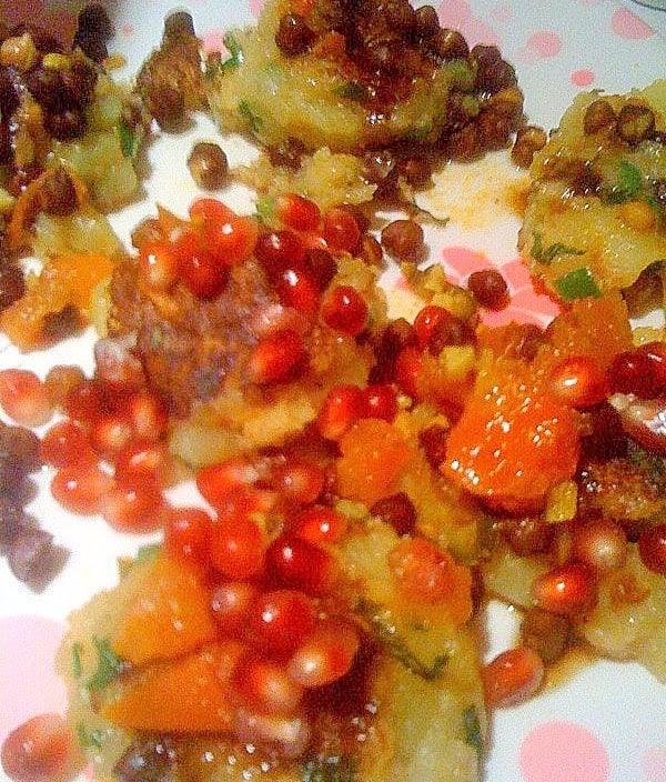 Sunday brunch Tikki chaat (Potato Cutlets with chutney)