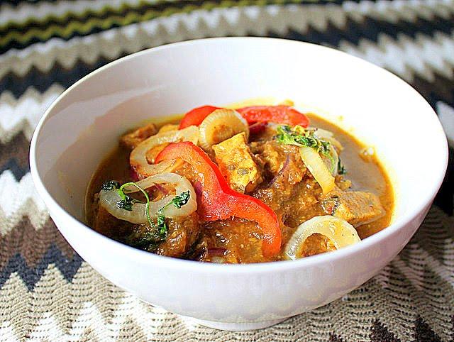 Tempeh Do Pyaaza(Tempeh in Spicy onion curry) Vegan