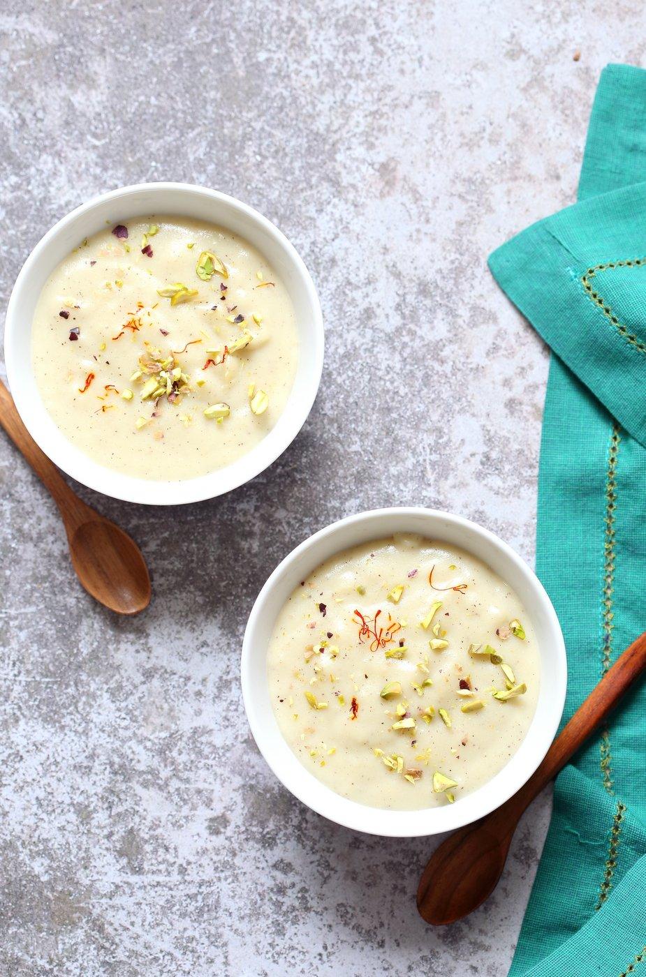 Thandai Phirni - Spiced Rice Flour Pudding for Holi Festival. Vegan Phirni Recipe with Thandai Masala mix. Vegan Indian #Dessert #Glutenfree #Soyfree. #vegan #veganricha | VeganRicha.com