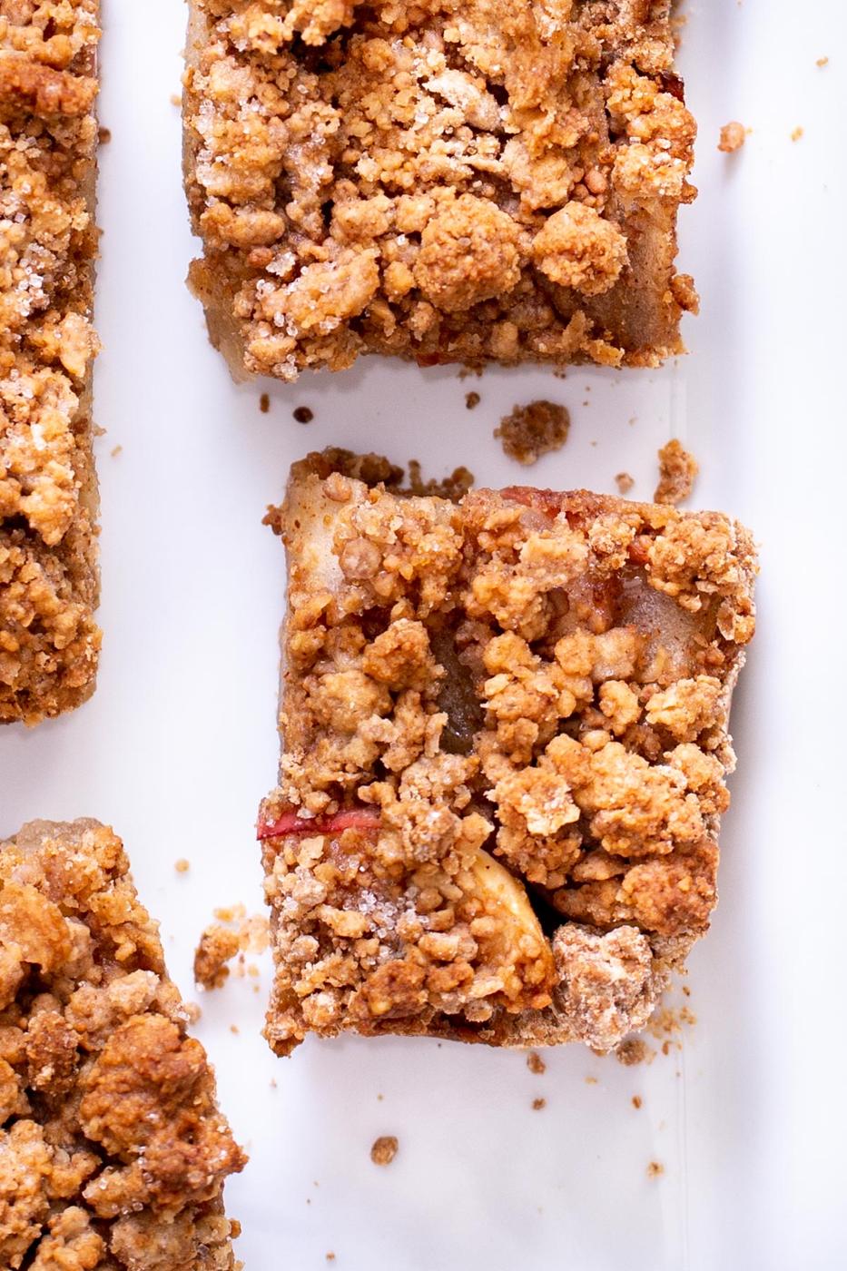 overhead shot of vegan apple pie crumble bars