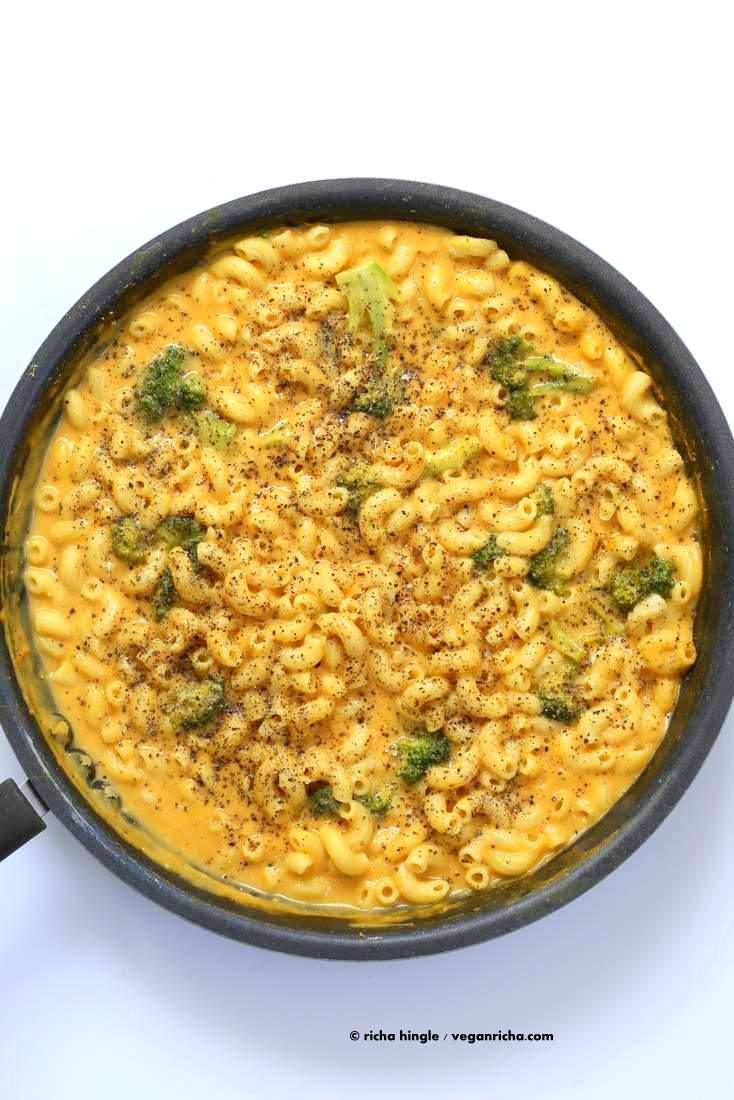 Vegan Black Pepper Mac and cheese | Pitzn #vegan #macncheese #nutfree