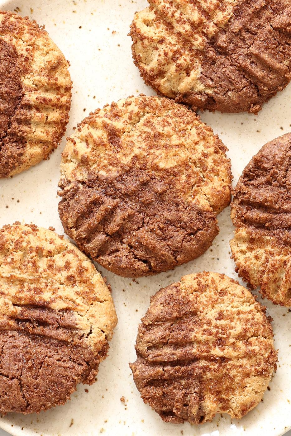 Vegan Chocolate and Pumpkin Pie Spice Snickerdoodles (Glutenfree)