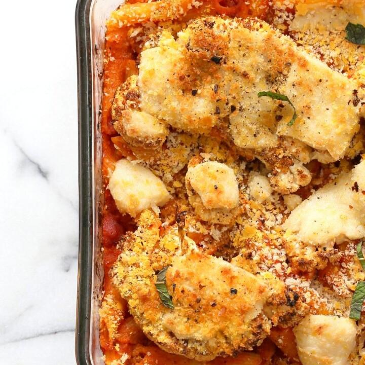 Vegan Cauliflower Parmesan Pasta Bake. Pasta, marinara sauce, Crispy Cauliflower slices coated in breadcrumbs and spices, and vegan mozzarella. Soy-free Recipe. Can be gluten-free | VeganRicha.com