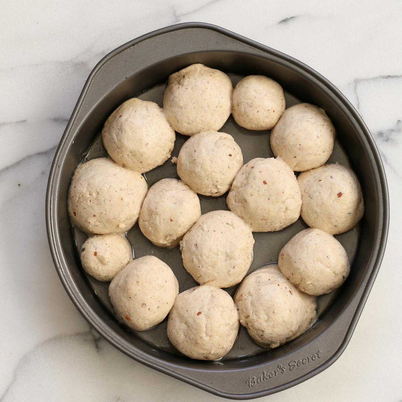Vegan Gluten free Dinner Rolls with Garlic and Basil. Soft Puffy Gluten-free Dinner Rolls with fresh basil and garlic. Vegan Gluten-free Soy-free Recipe | VeganRicha.com