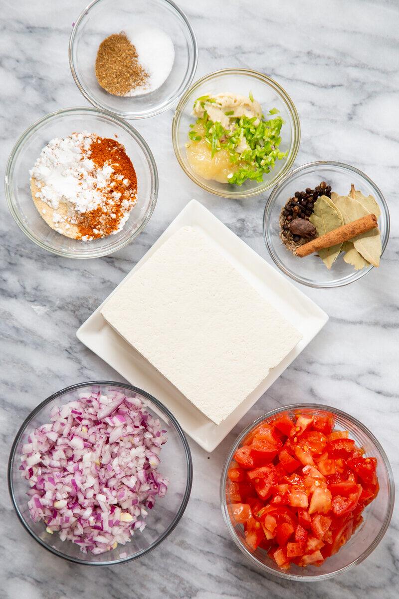 ingredients needed for making khada Masala Murg
