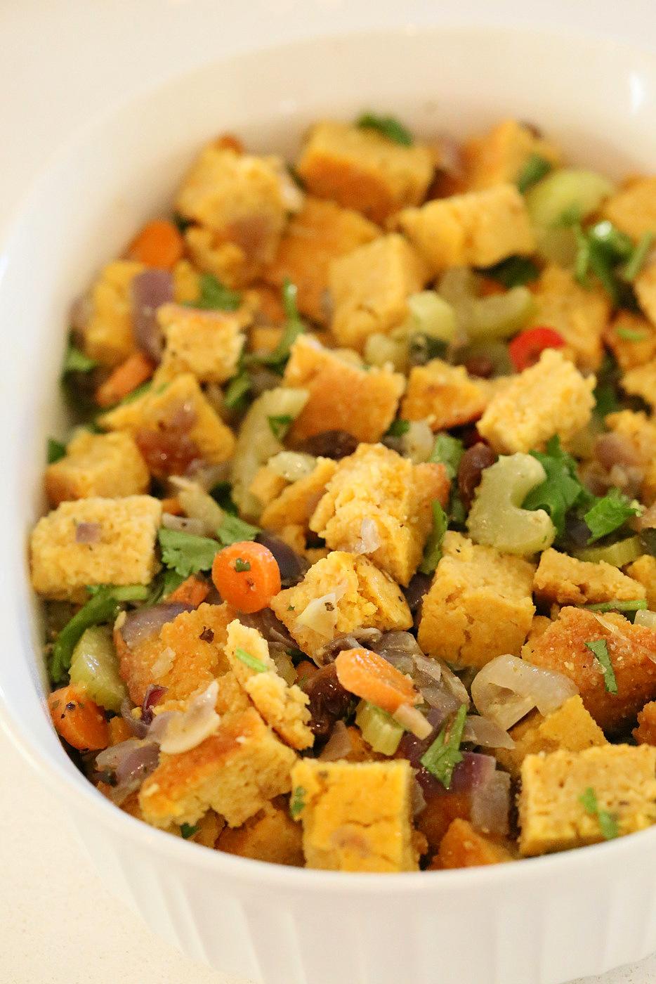 Vegan Cornbread Stuffing | Pitzn