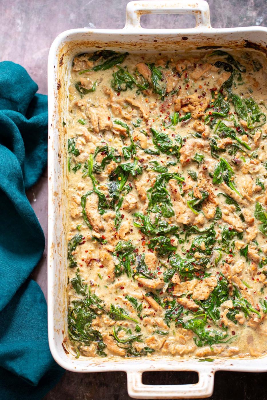 Malai Palak Chicken (Indian White Sauce with Soycurls and spinach)