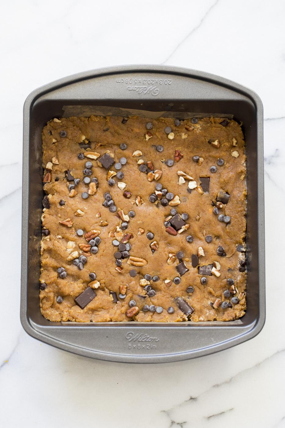 Vegan Pumpkin Blondies! Easy Nut Butter Pumpkin Blondies with Pecans and chocolate chips. No Added oil. #veganricha #vegan #Nutfree #Glutenfree option