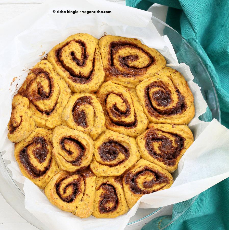 Vegan Pumpkin Cinnamon Rolls Recipe | Pitzn